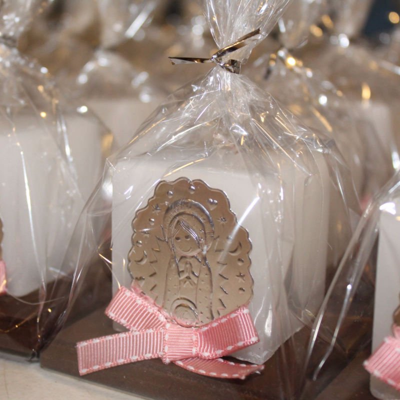 Velas con repujado en base de madera - D-tallitos.com